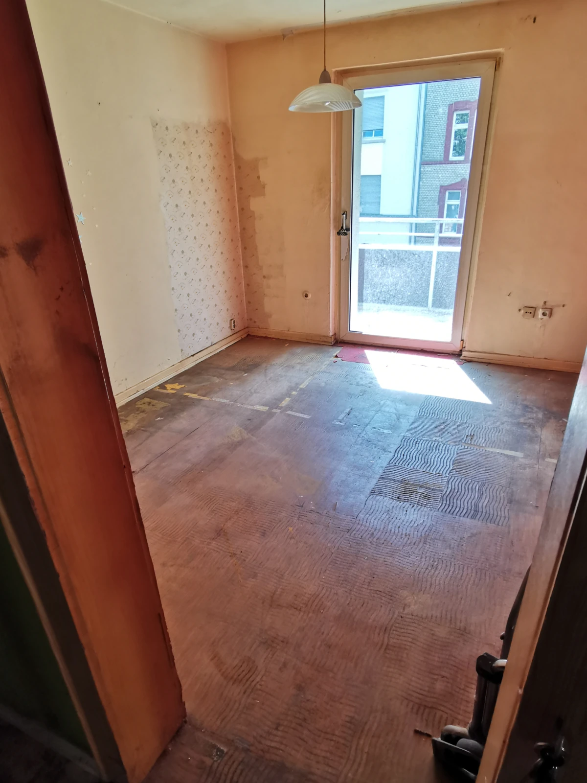 Schlafzimmer nach der Räumung